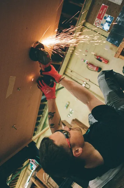 Grinding in the workshop